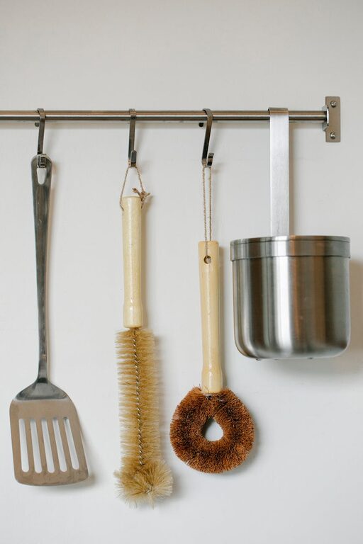 Essential Tools Every Small Kitchen Needs for Efficiency